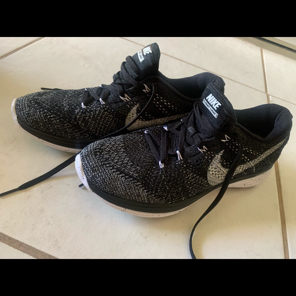 Nike women’s size 10
